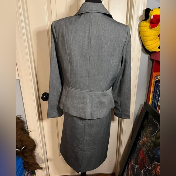 VGUC- Giorgio Sant Angelo skirt suit - Picture 7 of 10